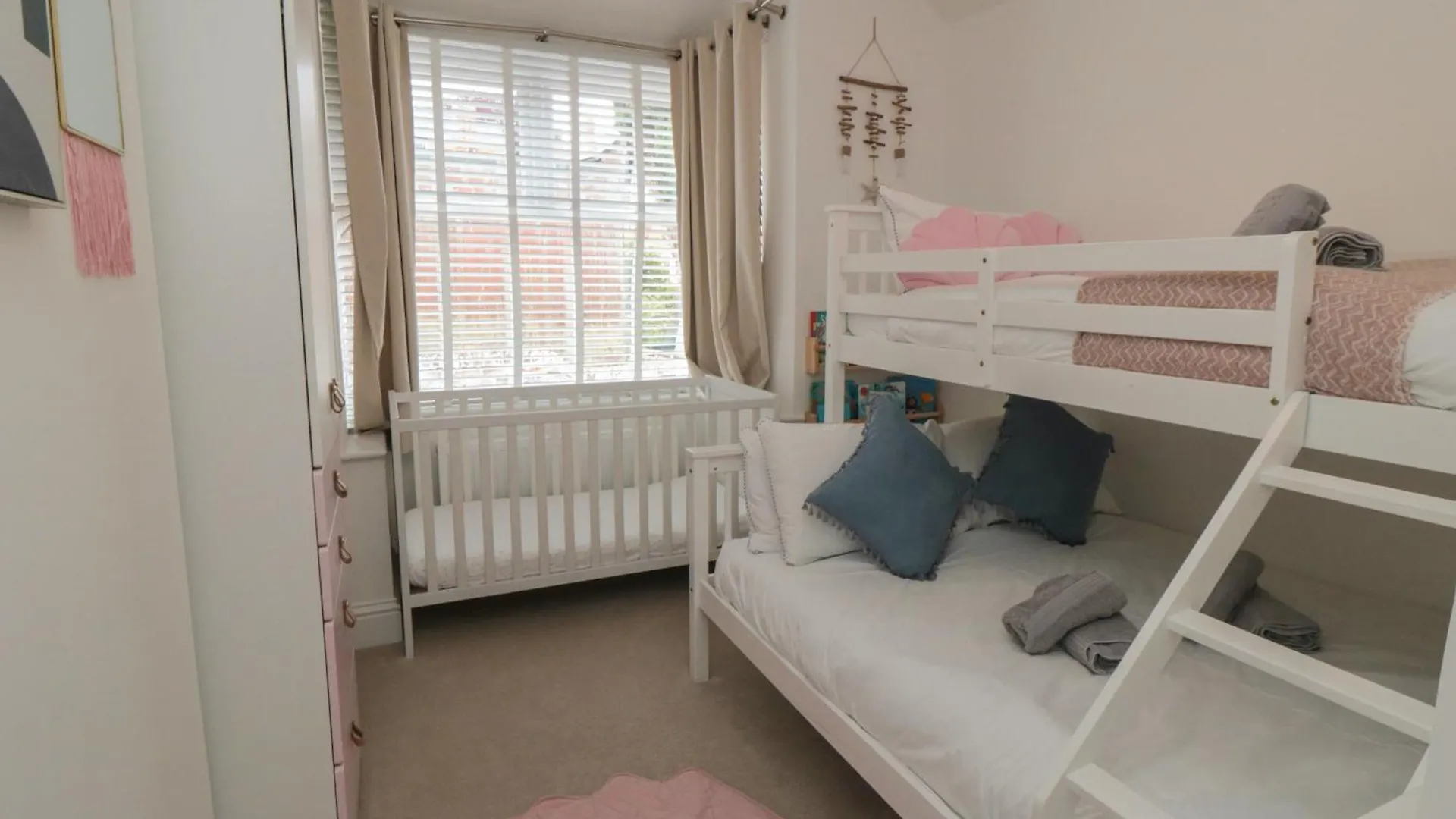 Thirty Four By The Sea Villa Scarborough 0*,
